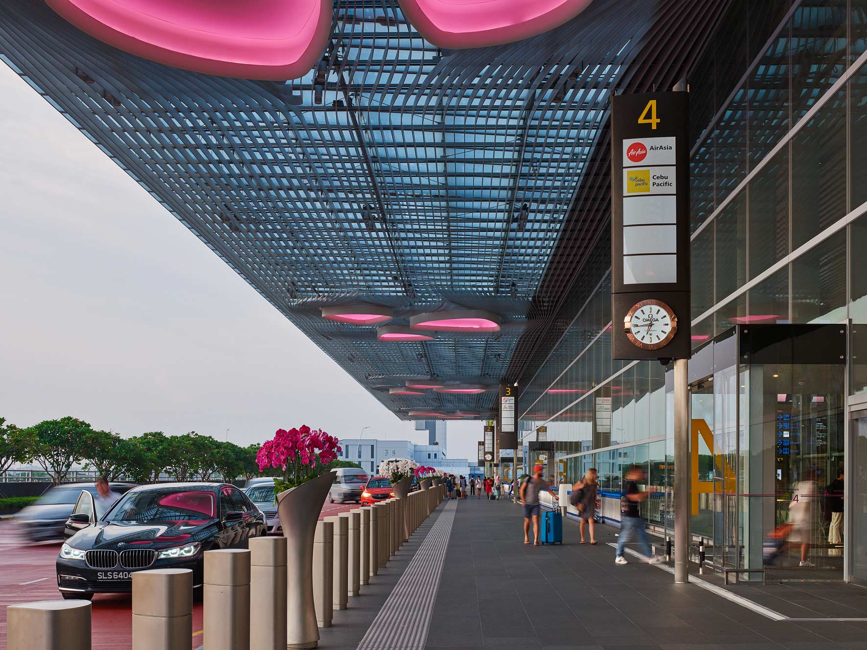 Owen Raggett. Architectural photographer, Singapore. Changi Airport Terminal 4, Singapore. 